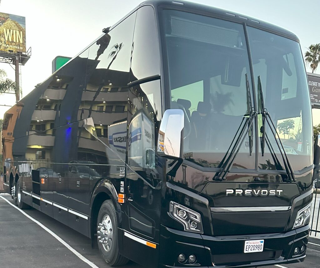 40 to 56-Passenger Luxury Charter Bus Rental In Los Angeles & Anaheim Book a 15 to 56 Passenger Charter Bus Today Please Call 310-641-8114/1-800-438-1814