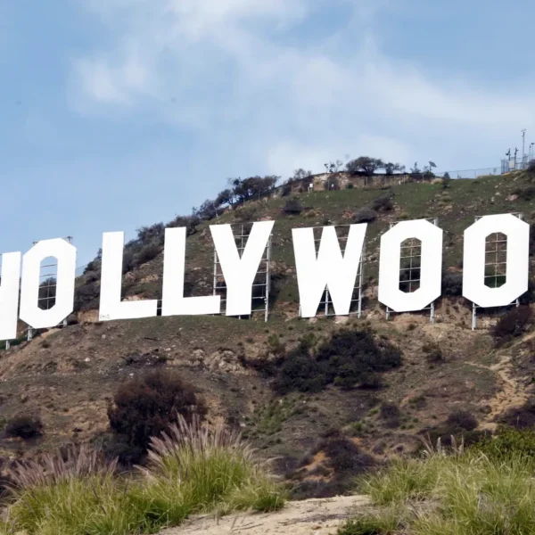 Tour #2 Los Angeles City Tour & Hollywood, + Beverly Hills & Beach Tour $85-$95 (Daily Mid Morning Departures)